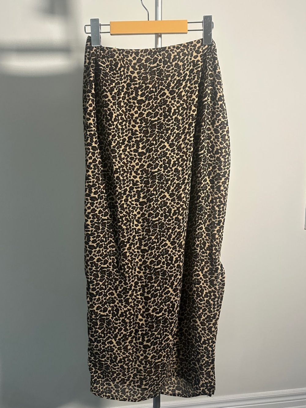 Leopard-Print Maxi Skirt in Beige & Black